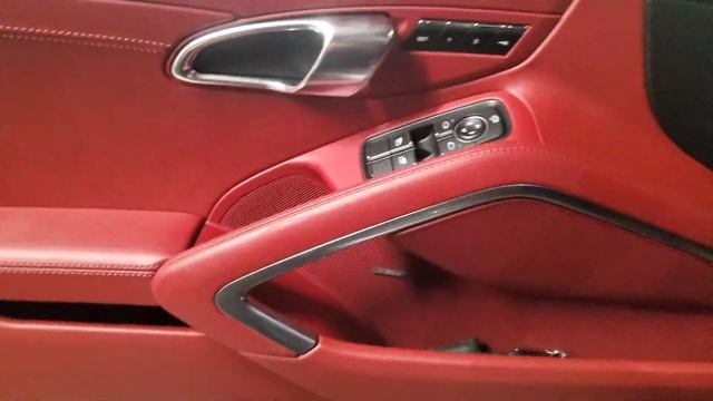 2017 Porsche 911 Carrera 4 GTS walkaround