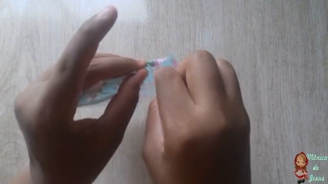 Artesanato: Boneca agulheiro de tecido com biscuit, reciclando cd e garrafa de vidro
