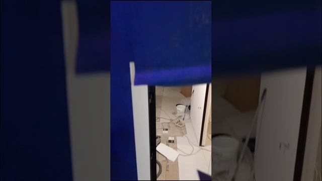 Как легко и быстро стыковать обои. #обоидлястен #обои