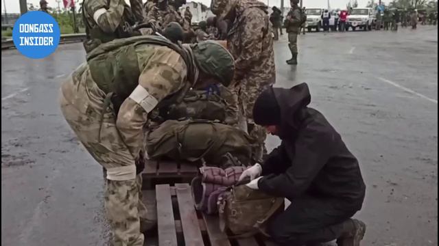 Reddition progressive des soldats ukrainiens retranchés à Azovstal - 17 et 18 mai 2022