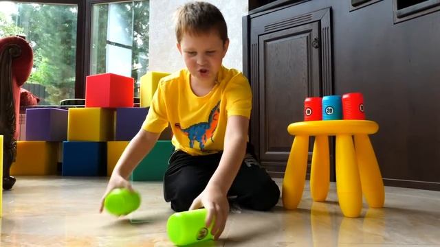 Супергерои и игры стрелялки - Стив Майнкрафт на Соревнованиях по стрельбе! – Видео для мальчиков.