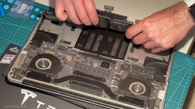 Could I save my Mac?     MacBook Pro battery FIX, repair swollen battery issue #Mac #fix #Apple