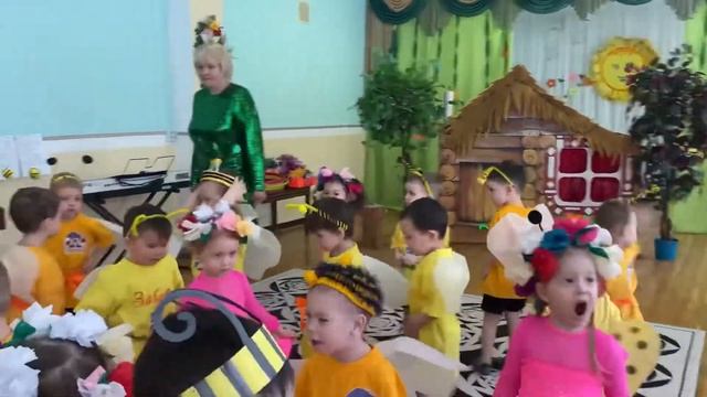 Праздник весны во второй младшей группе