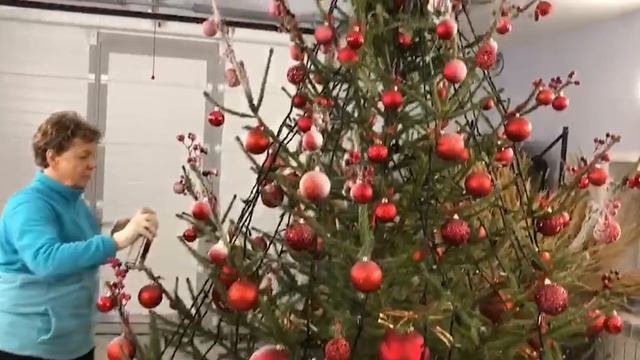 Новогодняя елка для улицы: этапы создания