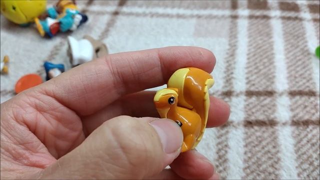 Игрушки из Киндер Сюрприза и не только! Разбираем старую коллекцию! Kinder Surprise