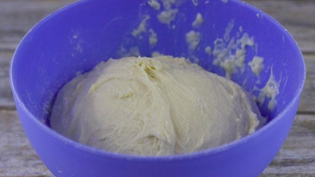 Получаются всегда воздушными! Пирожки с рисом и яйцом в духовке - простой рецепт теста и начинки!
