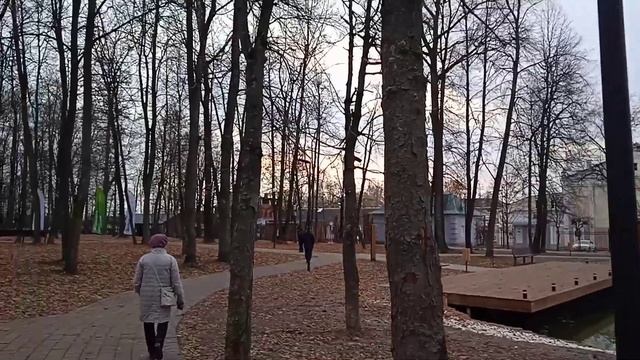ВОТ ЭТО ПРОГУЛКА..С КРОШЕНЬКОЙ И ЛАРУНЬКОЙ КЛАСС!!!! НО НЕ ОЧЕНЬ ДОВОЛЬНА "РЕМОНТОМ ПАРКА" ???