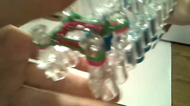 How To Make A Pencil Grip Out Of Loom Bands *EASY*