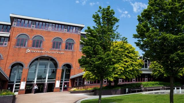 Urdu - How to get free photo ID to vote at a polling station in Sandwell