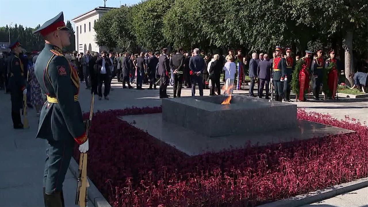 В Санкт-Петербурге проходят памятные мероприятия в годовщину начала блокады Ленинграда