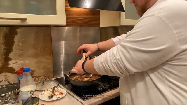 ХЕСУС И КУКИНГ-СТРИМ С АНТОШЕЙ ► СУП ИЗ КОКА-КОЛЫ ► КУРИЦА В ШОКОЛАДНОЙ ГЛАЗУРИ