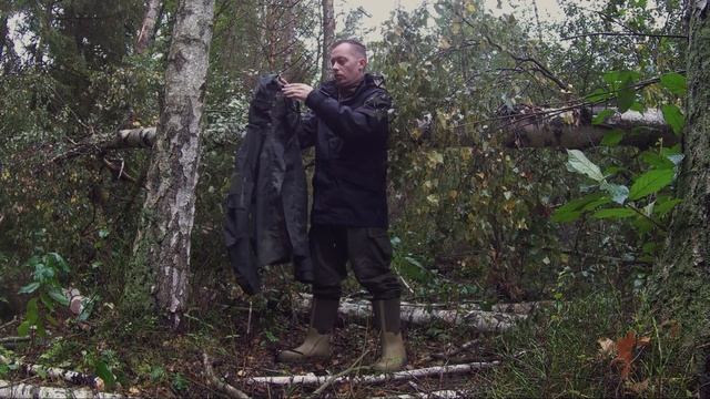 Wybieramy kurtkę PRZECIWDESZCZOWĄ do lasu, survivalu i bushcraftu