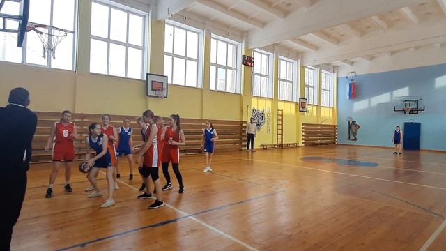 20221111 5 32  37 ч 2 девушки район 2022 7