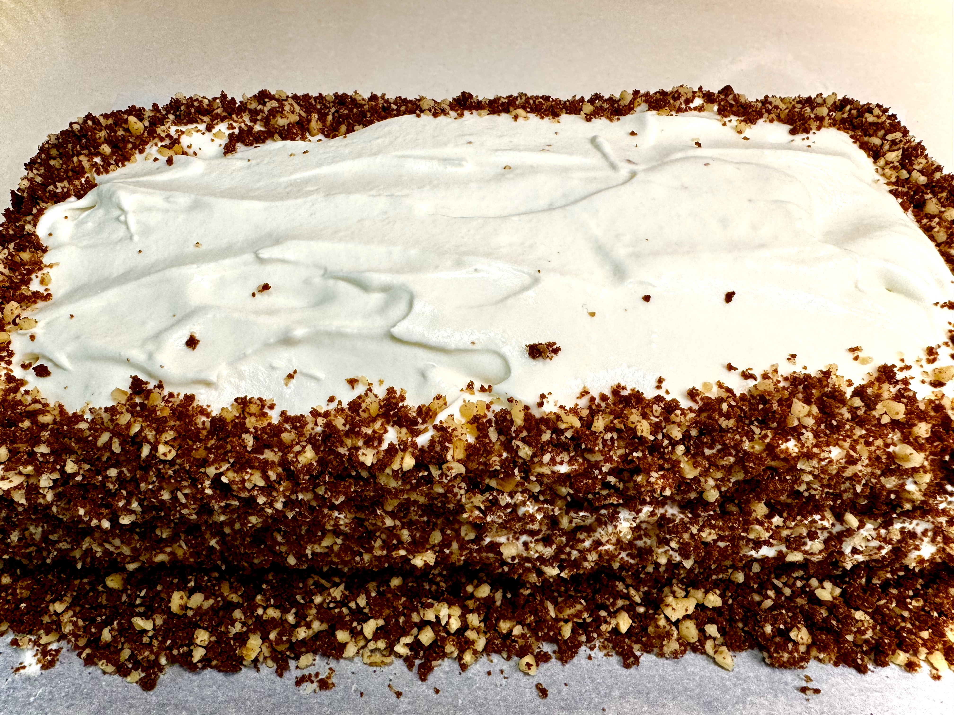 Торт «Фаворит» с медово-шоколадными коржами!