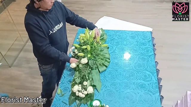 HOW TO MAKE LONG AND LOW CENTERPIECE FOR TABLE