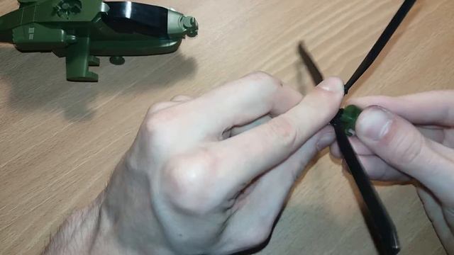 Обзор и сборка модели Apache Helicopter  Airfix