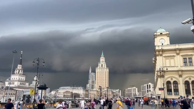 Дожди с грозами. Ураган в Москве #ураган #дождь #гроза #новости