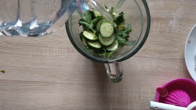Celery drink for fast weight loss.  And remove toxins from the body.