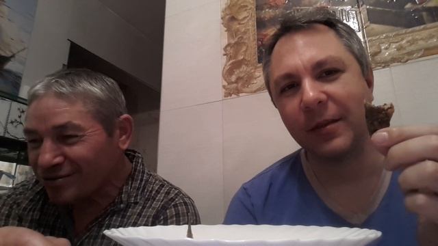 MUKBANG ОТ БАТИ, КУШАЕМ С БАТЕЙ ЖАРЕНЫХ КАРАСИКОВ