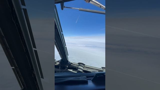 Видео из кабины самолета ИЛ-76 "Авиакон Цитотранс"