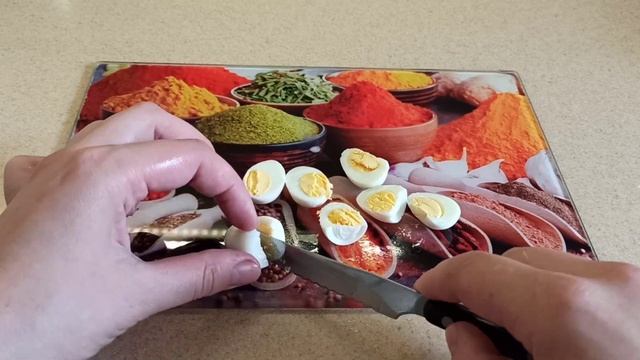 САЛАТ ЦЕЗАРЬ. КЛАССИЧЕСКИЙ РЕЦЕПТ. Очень вкусный и простой в приготовлении салат