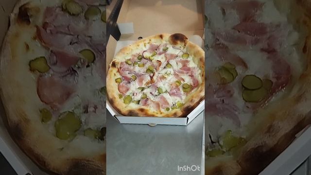 Пицца по-деревенски.
