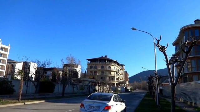 Улица Багратиона в Лазаревском весной. Строительство новой дороги. Март 2015. Lazarevskoe SOCHI
