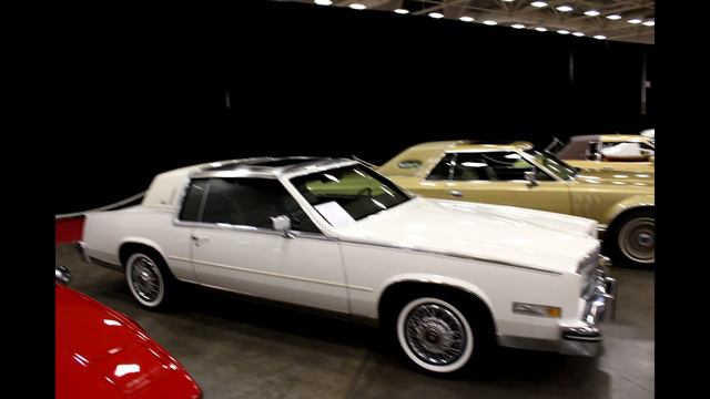 [ASMR] Car Show! Soft speaking Ear to Ear!