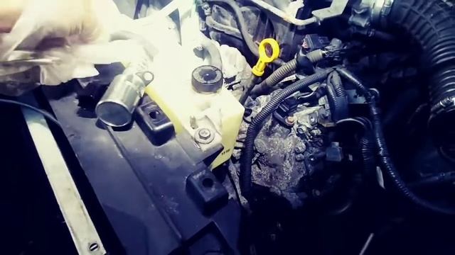 Replacing the Vvts on a 2003 INFINITI FX35- Variable Valve Timing Solenoid