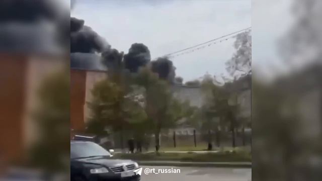 Баллон с газом взорвался на крыше многоэтажки в Магадане