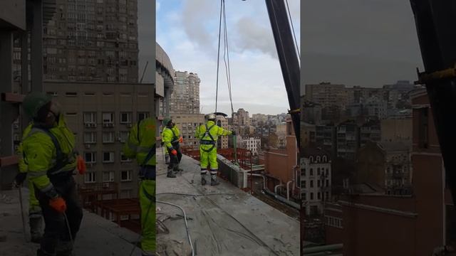 "ТЕХ СЛОМ" алмазная резка железобетонного парапета на высоте 29м.