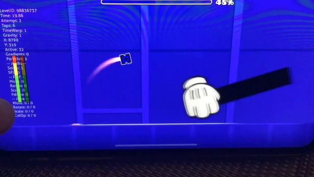 Уровень называется lobotomymemes lobotomy geometrydash