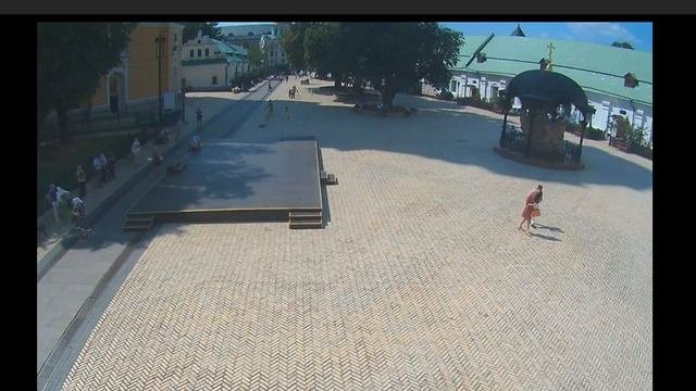 Веб-камера: площадь перед Успенским собором