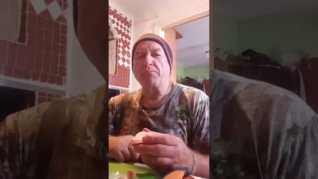 На обзор ветчина домашняя, продукт мясной из свинины из магазина Победа ем с аппетитом