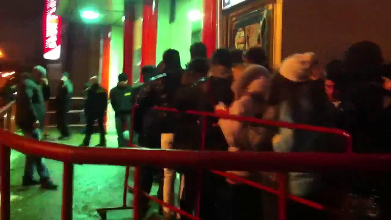 Очередь перед концертом ППК