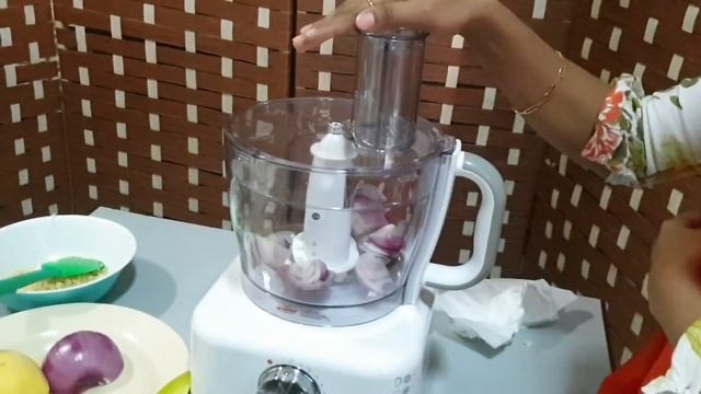 How to use a food processor   kenwood multi proFP730unboxing and testing the kenwood multipro