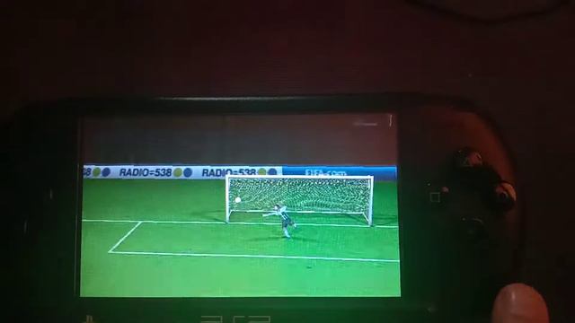Забил гол в 9-ку FIFA 11 на PSP Portable
