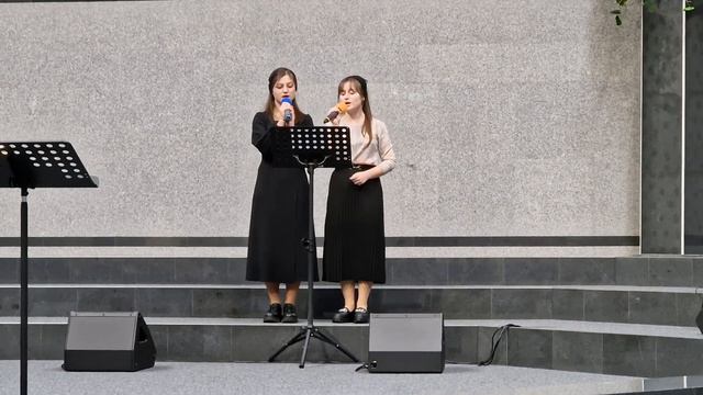 Потерянная драхма/сёстры из Украины/.