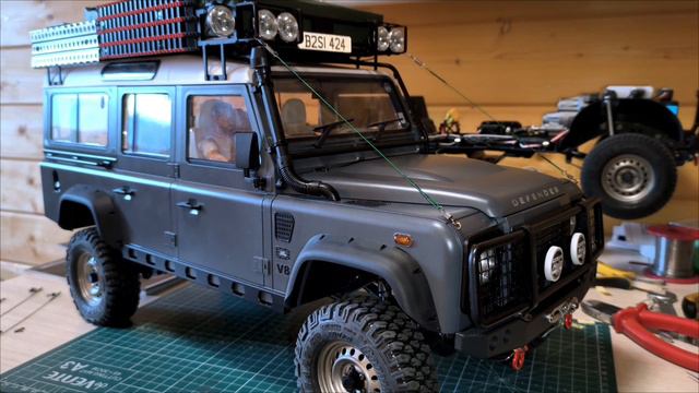 BRX-02 Defender D110.  1/10.