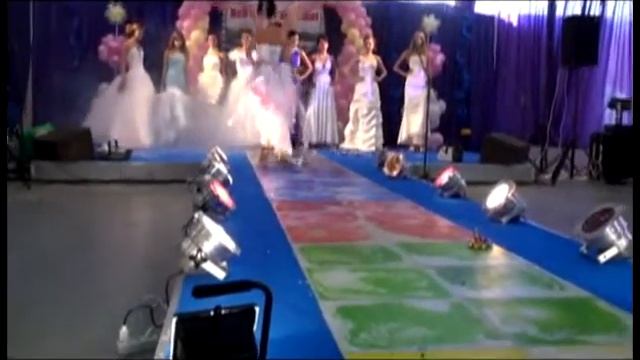 Подиум для выступления моделей - аренда