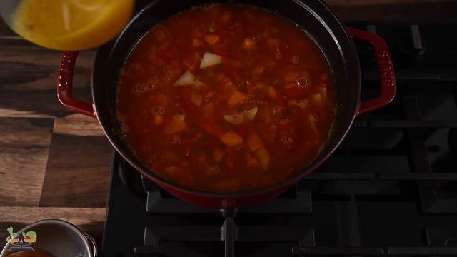Ich kann diese Gemüsesuppe jeden Tag essen! Gesunde Tomatensuppe mit Paprika