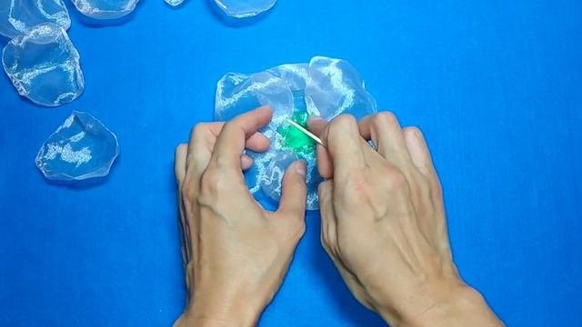 DIY large organza flower simple tutorial. Simple craft brooch. Just melting synthetic fabric