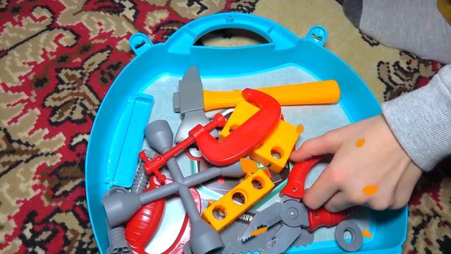 СОФИЯ ХОЧЕТ БЫТЬ ДОКТОРОМ ДЛЯ ЖИВОТНЫХ. СОФУНЬЯ ШАЛУНЬЯ