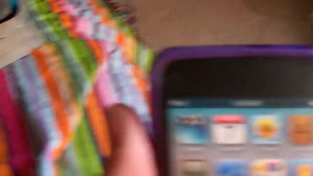 Belkin IPod Touch 4th Gen Grip Vue