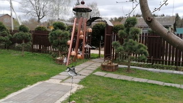 Музыка ветра - колокольчики для сада. Апрель 2024 года, наша дача.