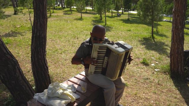 Qarmonda Dunya Senin Dunya Menim Dervish Band