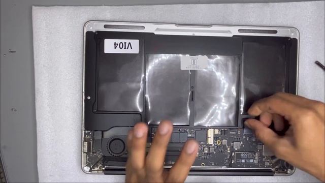 MacBook Air A14￼66 battery replacement ￼