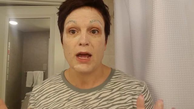 New Perfectly Posh Face Mask Im Turning Blue Berry