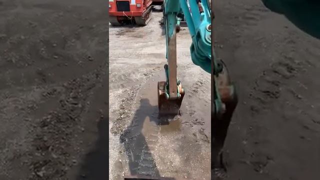 Куплен в Японии экскаватор Янмар В3-3а цена брони 1мл / с места во Владивостоке 1.100.000