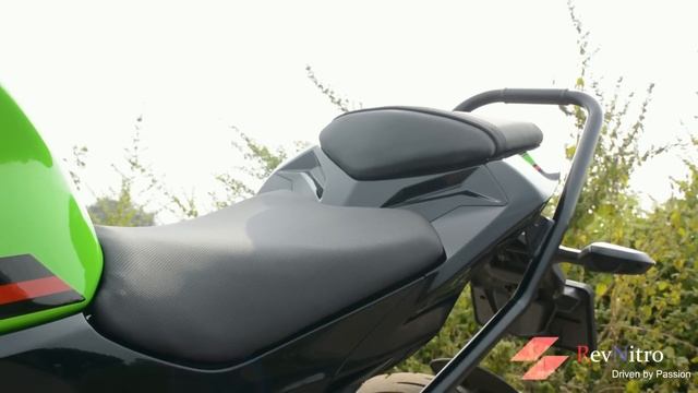 Best 300 : Kawasaki Ninja 300 Review in Tamil | RevNitro